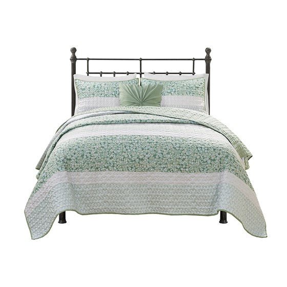 Madison Park Coastal Shabby Chic Seersucker Floral 4PC Quilt Set - Green, Yellow & White Hues - Quahog Bay Bedding
