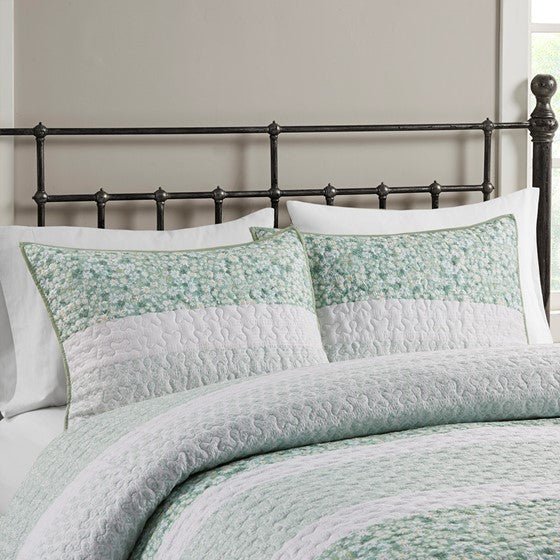 Madison Park Coastal Shabby Chic Seersucker Floral 4PC Quilt Set - Green, Yellow & White Hues - Quahog Bay Bedding