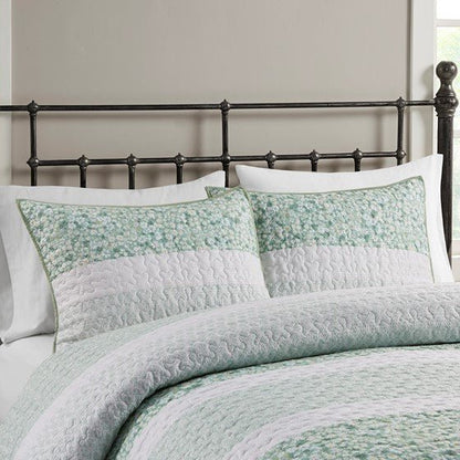 Madison Park Coastal Shabby Chic Seersucker Floral 4PC Quilt Set - Green, Yellow & White Hues - Quahog Bay Bedding