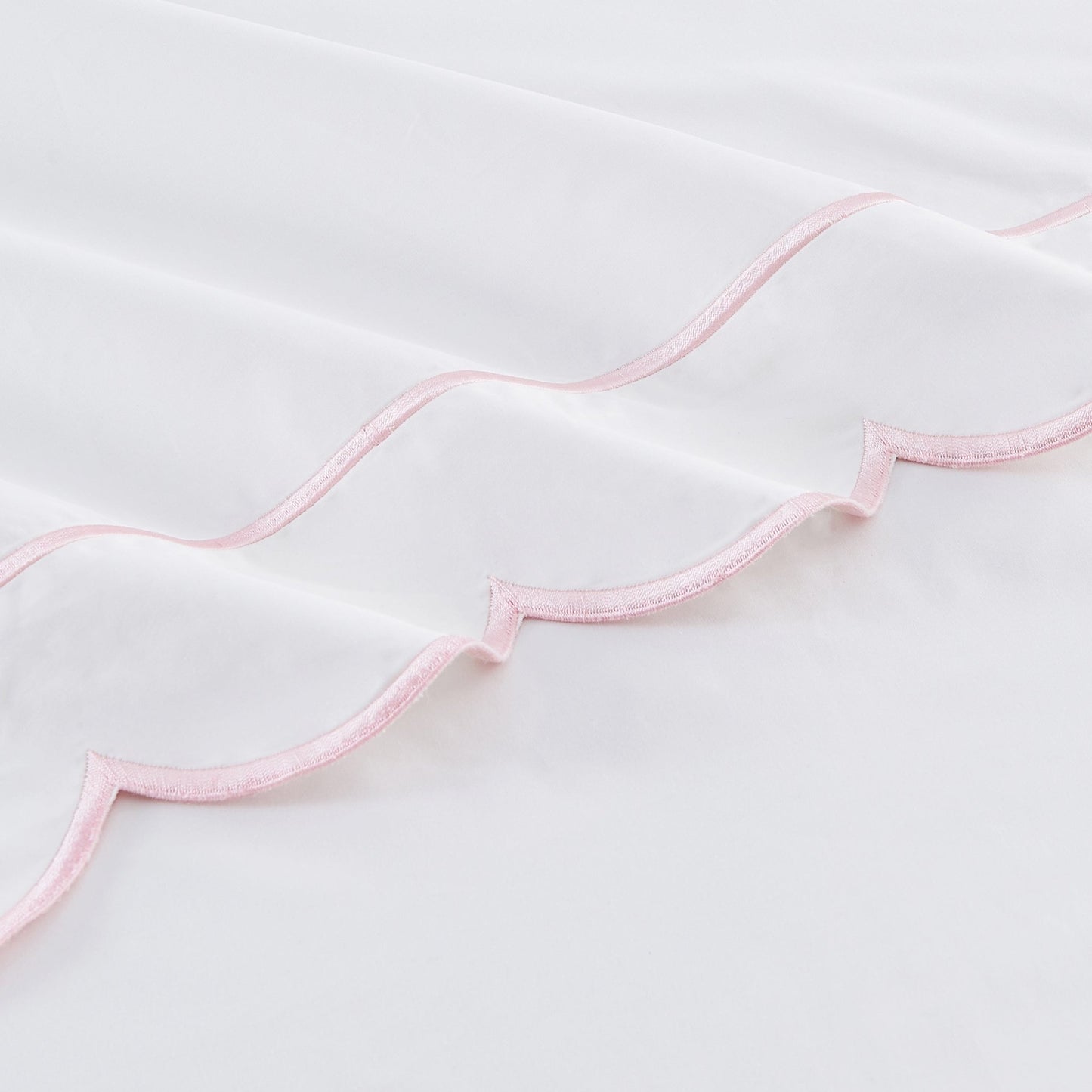 Coastal Scalloped Edge Embroidered 300TC Cotton Percale Sheet Set - Quahog Bay Bedding