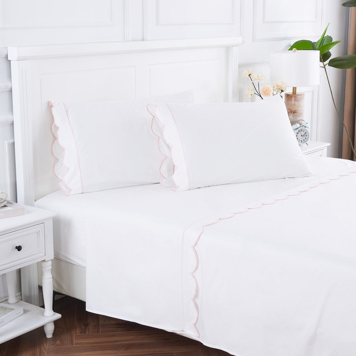 Coastal Scalloped Edge Embroidered 300TC Cotton Percale Sheet Set - Quahog Bay Bedding