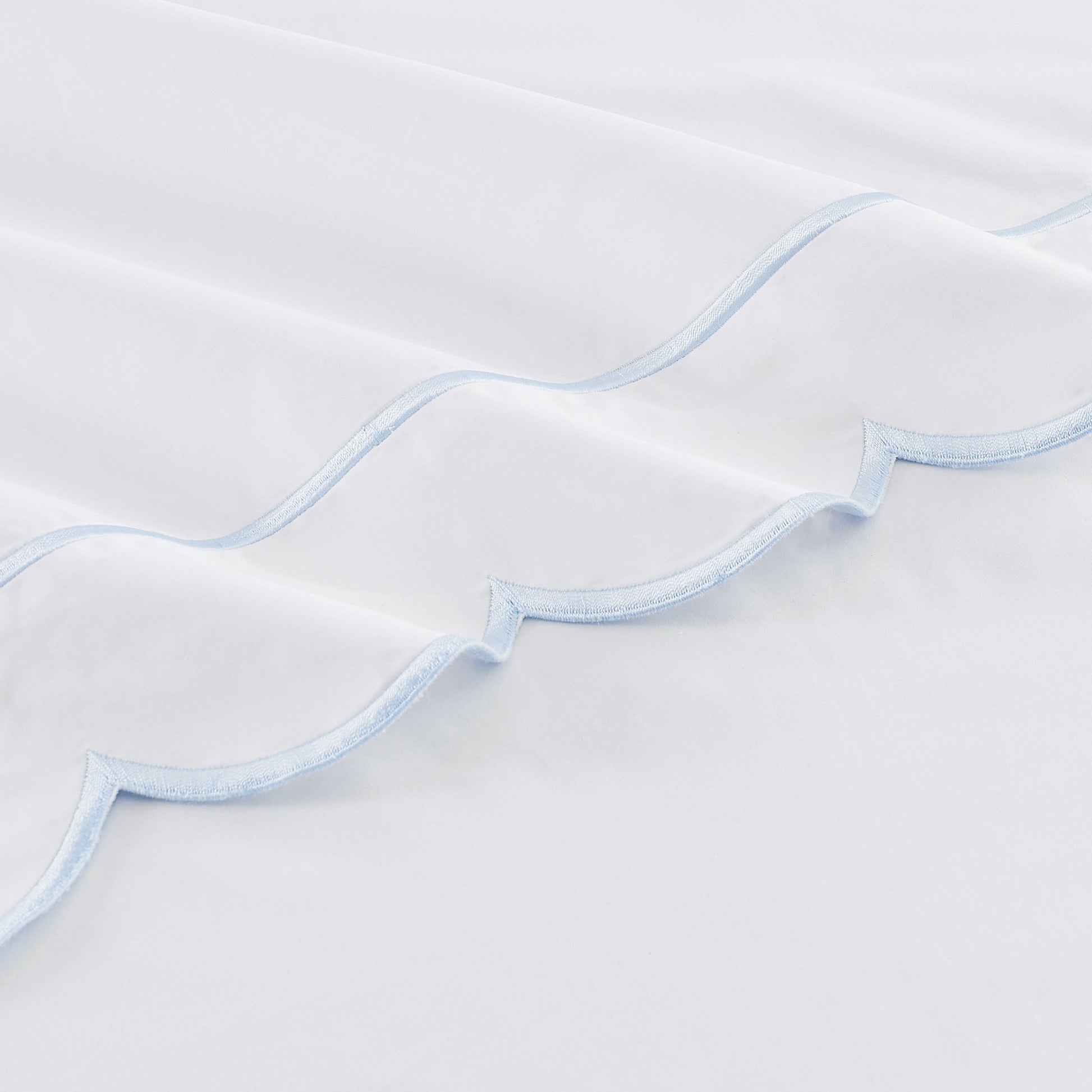 Coastal Scalloped Edge Embroidered 300TC Cotton Percale Sheet Set - Quahog Bay Bedding
