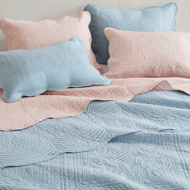 Coastal Scalloped Edge Quilt Set 3PC - Blue - Quahog Bay Bedding