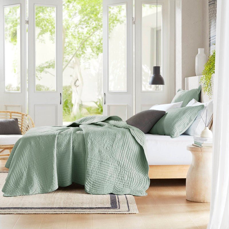 Coastal Scalloped Edge Quilt Set 3PC - Seafoam - Quahog Bay Bedding