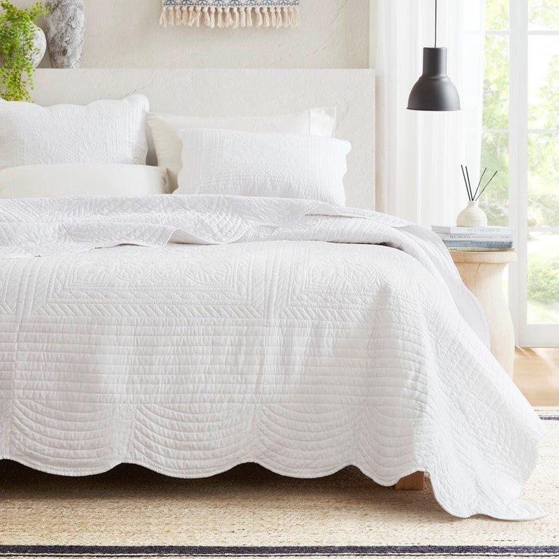 Coastal Scalloped Edge Quilt Set 3PC - White - Quahog Bay Bedding