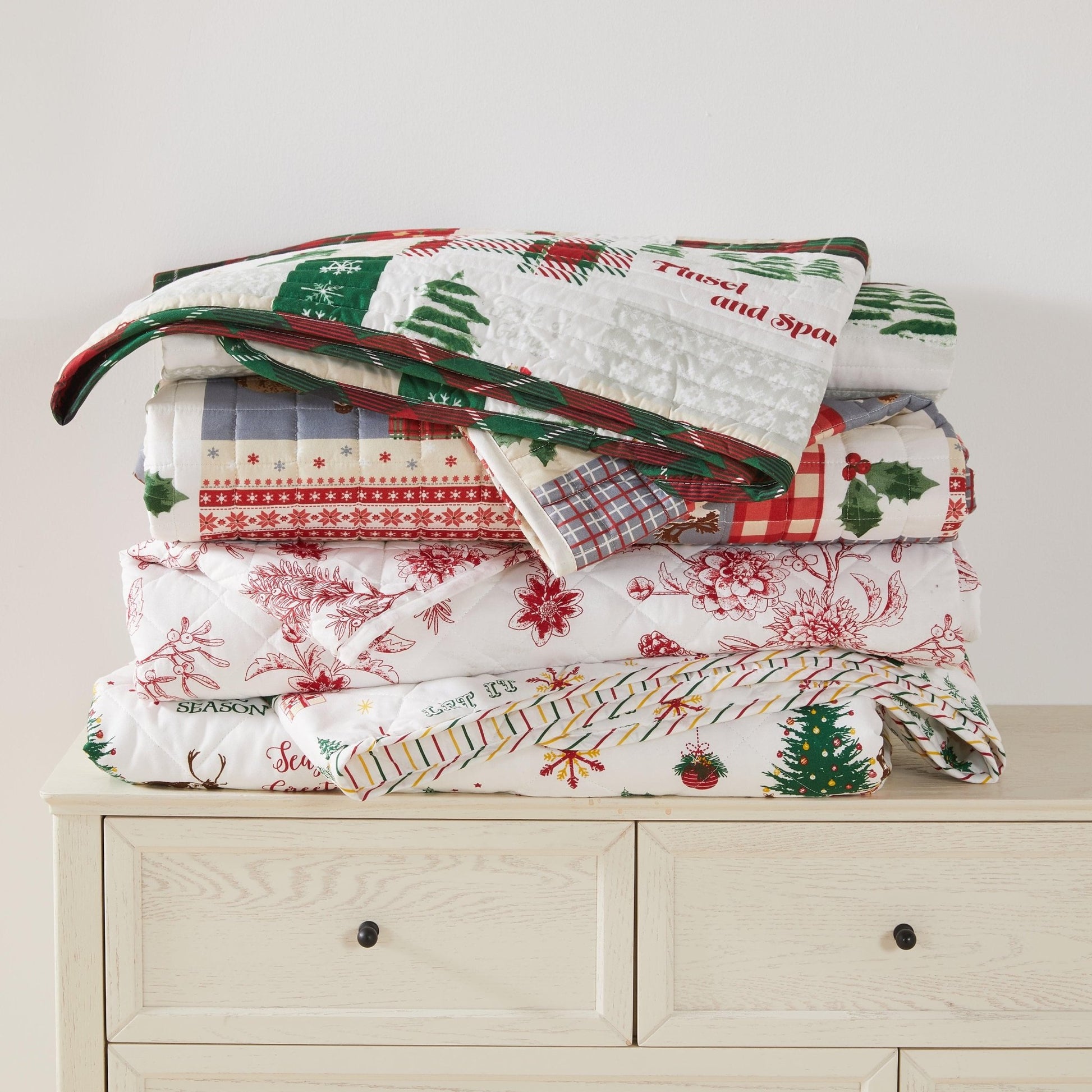 Colorful Christmas Quilt Set - Christmas Holiday Quilts - Quahog Bay Bedding