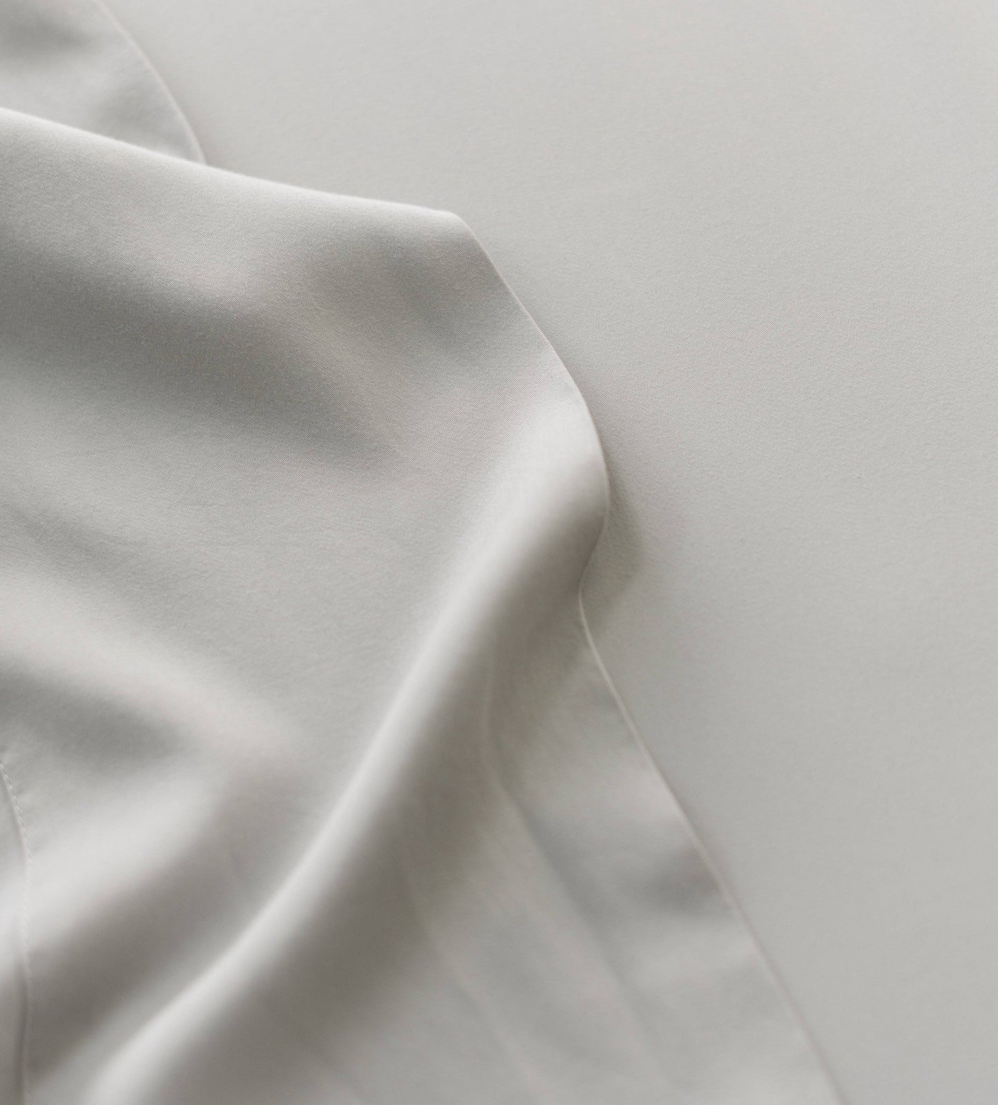 Luxury Cooling 100% Viscose Bamboo Sheet Set - Fits up to 20 Inch Depths