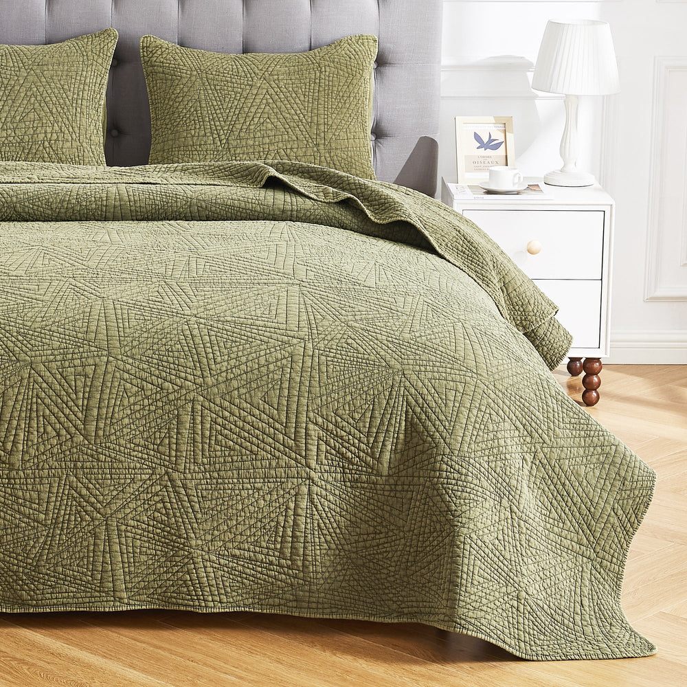 Dancing Triangles Stonewashed Cotton Quilt Set - Quahog Bay Bedding