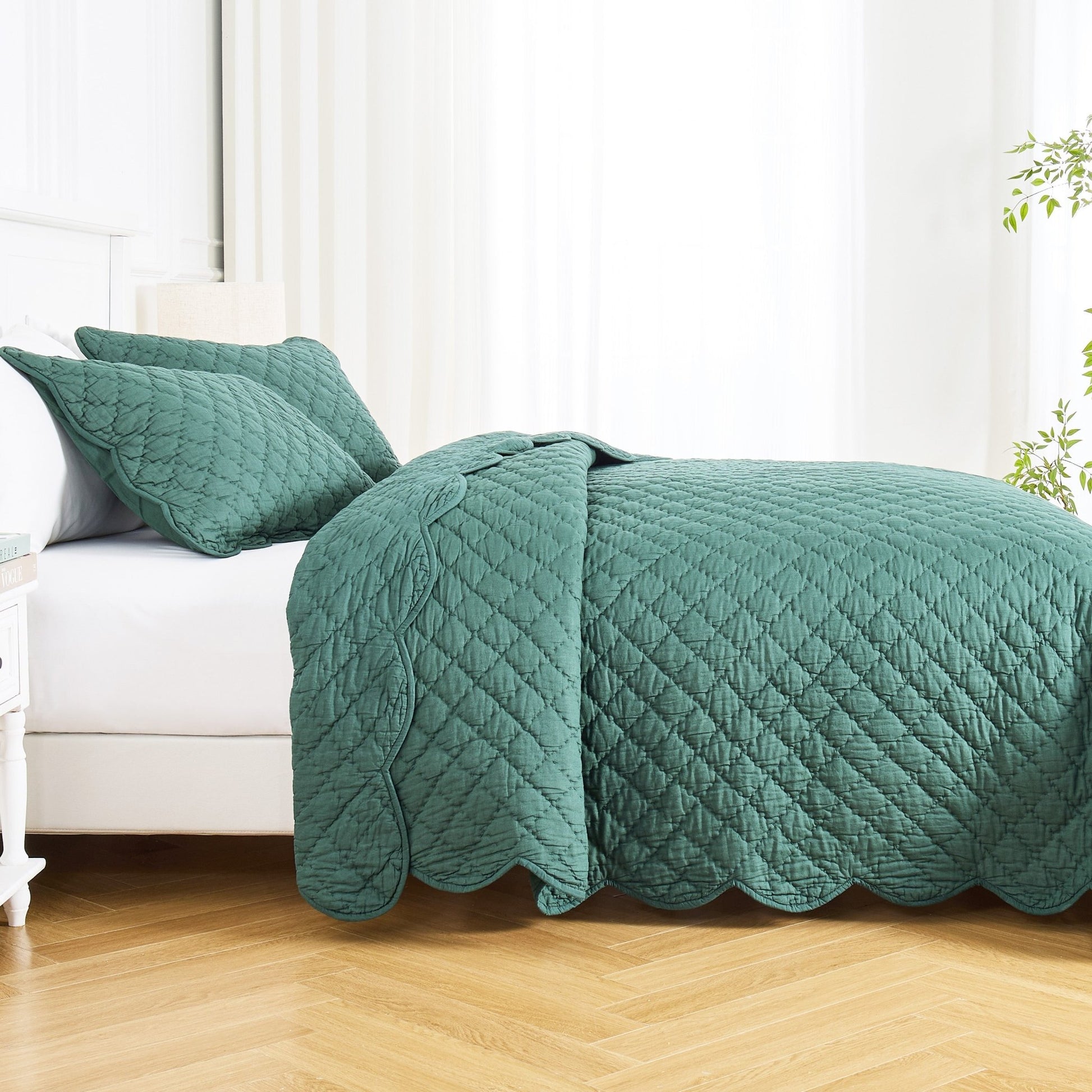 Diamond Scalloped Edge 100% Cotton Voile Hand Stitched Quilt Set 3PC - Quahog Bay Bedding