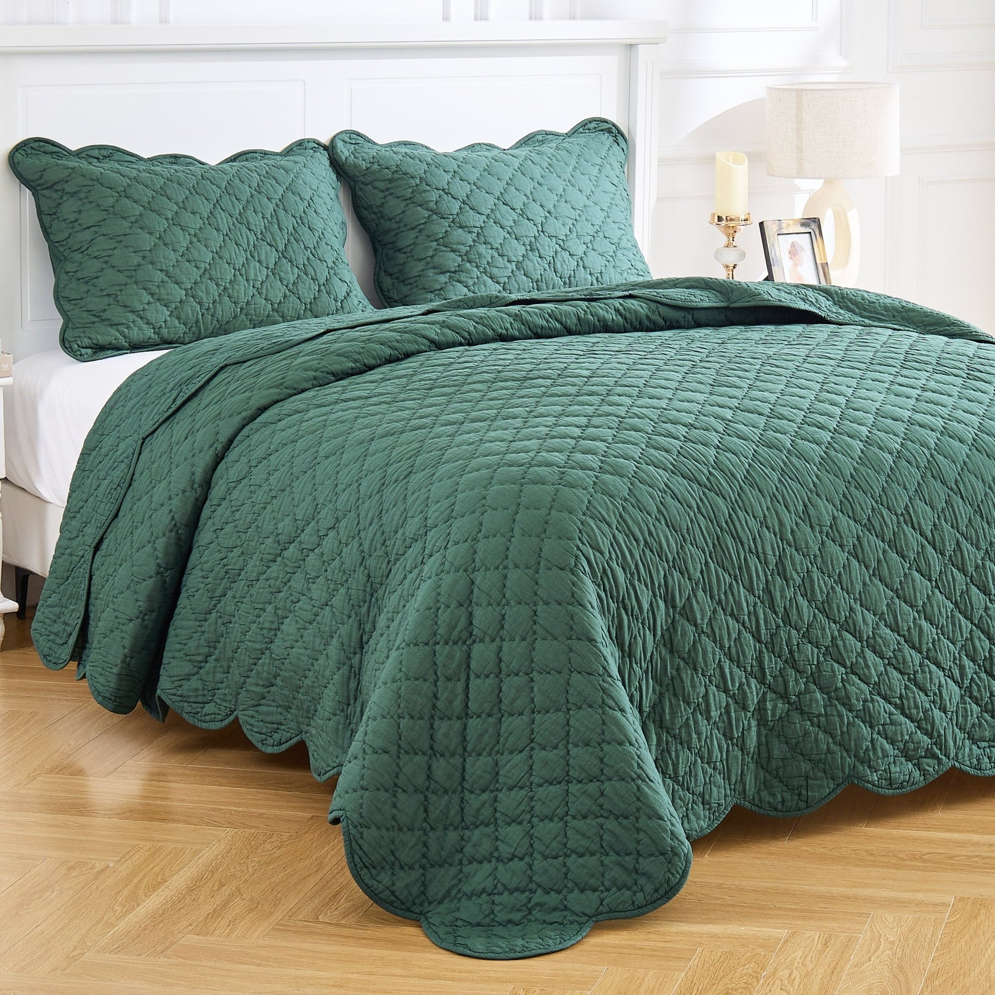 Diamond Scalloped Edge 100% Cotton Voile Hand Stitched Quilt Set 3PC - Quahog Bay Bedding