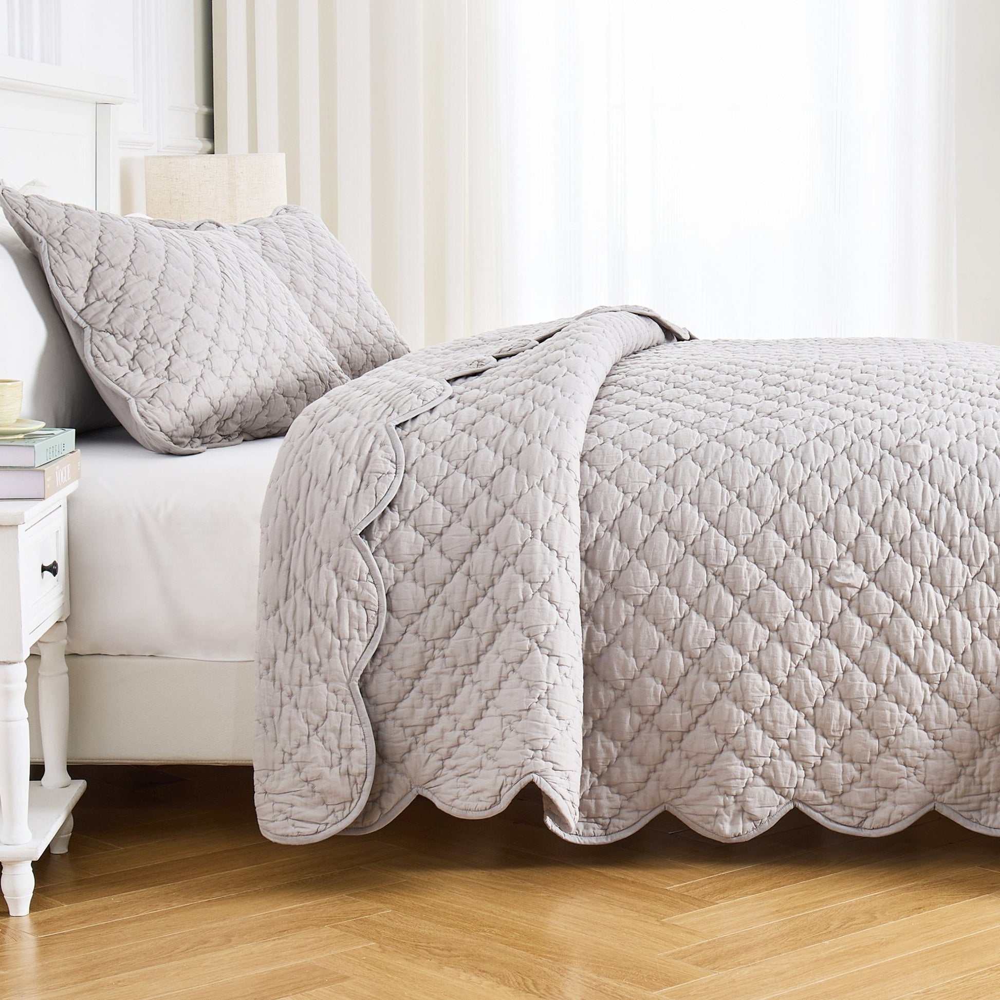 Diamond Scalloped Edge 100% Cotton Voile Hand Stitched Quilt Set 3PC - Quahog Bay Bedding