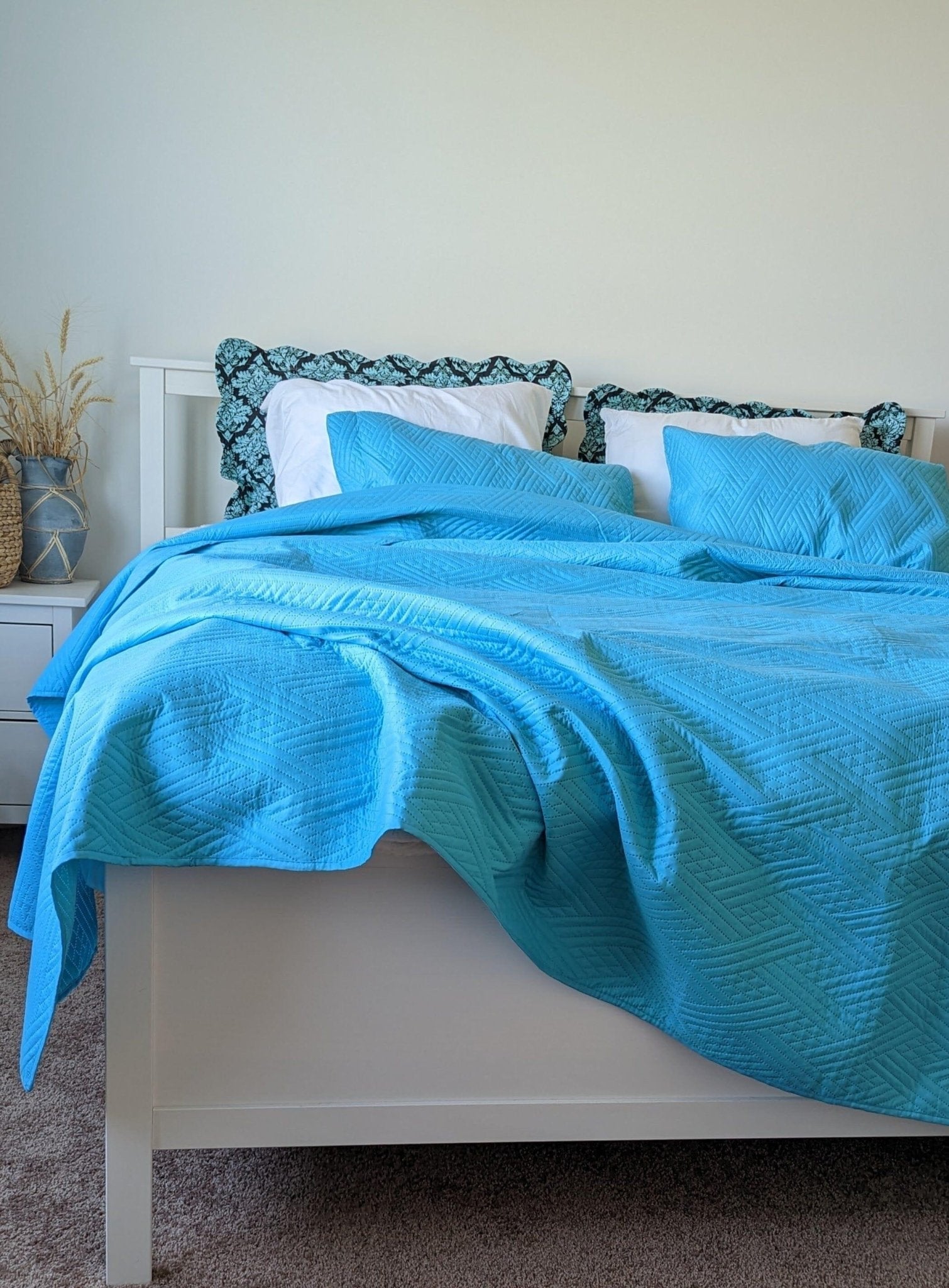 Gentle Wave Turquoise Teal Blue Lagoon Lightweight Quilted Bedspread Set - Quahog Bay Bedding