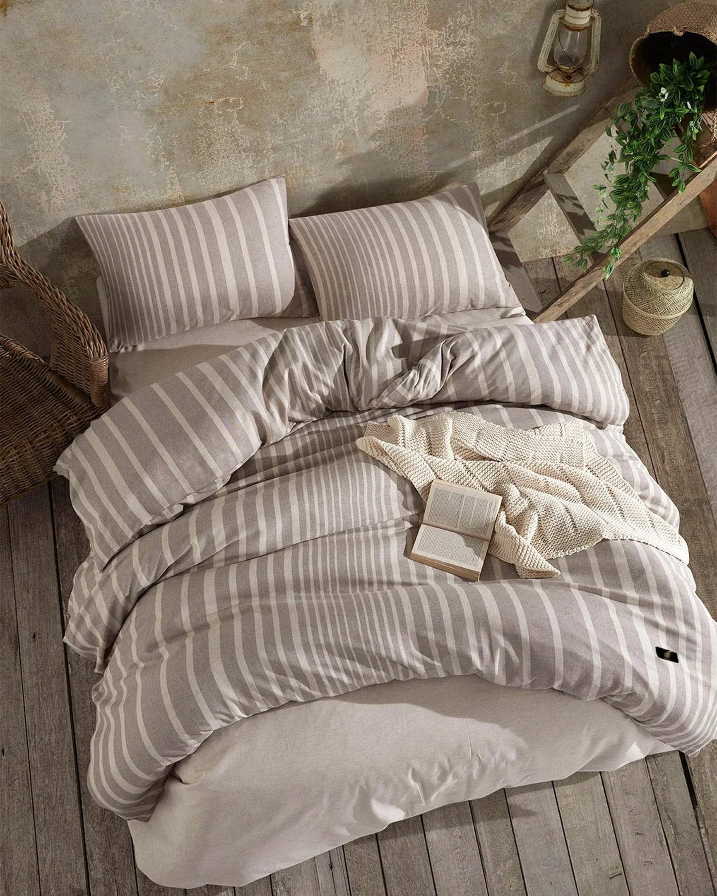 Duvet Cover Set 400TC Light Brown With Beige Stripes - Quahog Bay Bedding