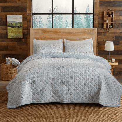 Snowflake Quilt - White, Blue & Grey - Coastal Christmas Bedding