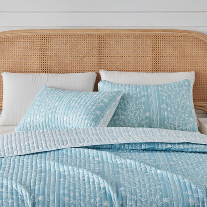Blue Floral Quilt Set - Coastal Floral Quilts