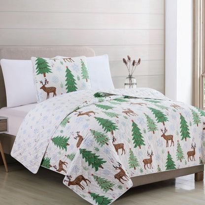 Christmas Holly Quilt Set - Christmas Themed Bedding