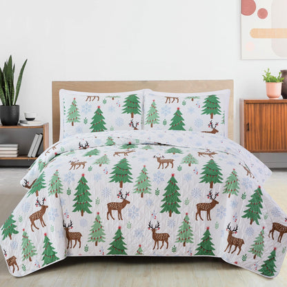 Christmas Holly Quilt Set - Christmas Themed Bedding