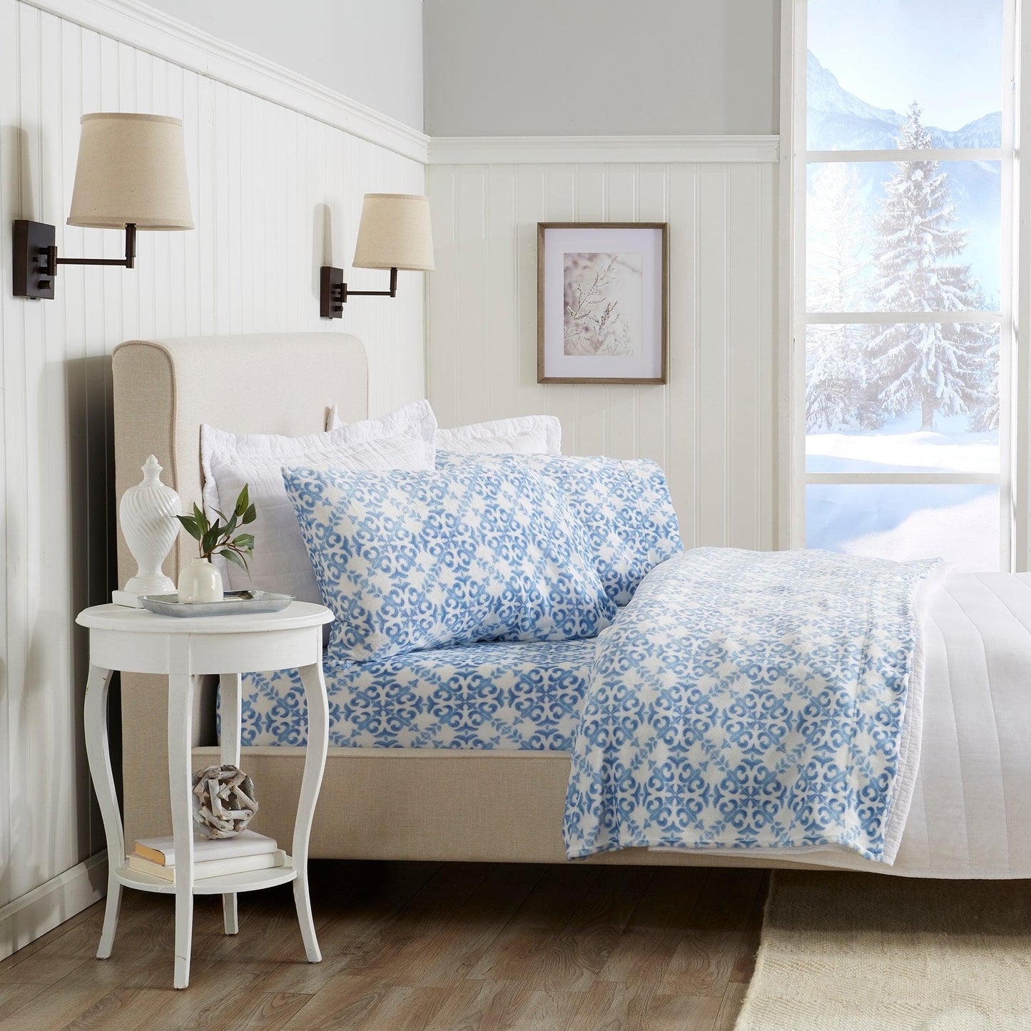 4-Piece Printed Plush Sheet - Velvet Luxe -  Coastal Holiday & Christmas Themed Bedding