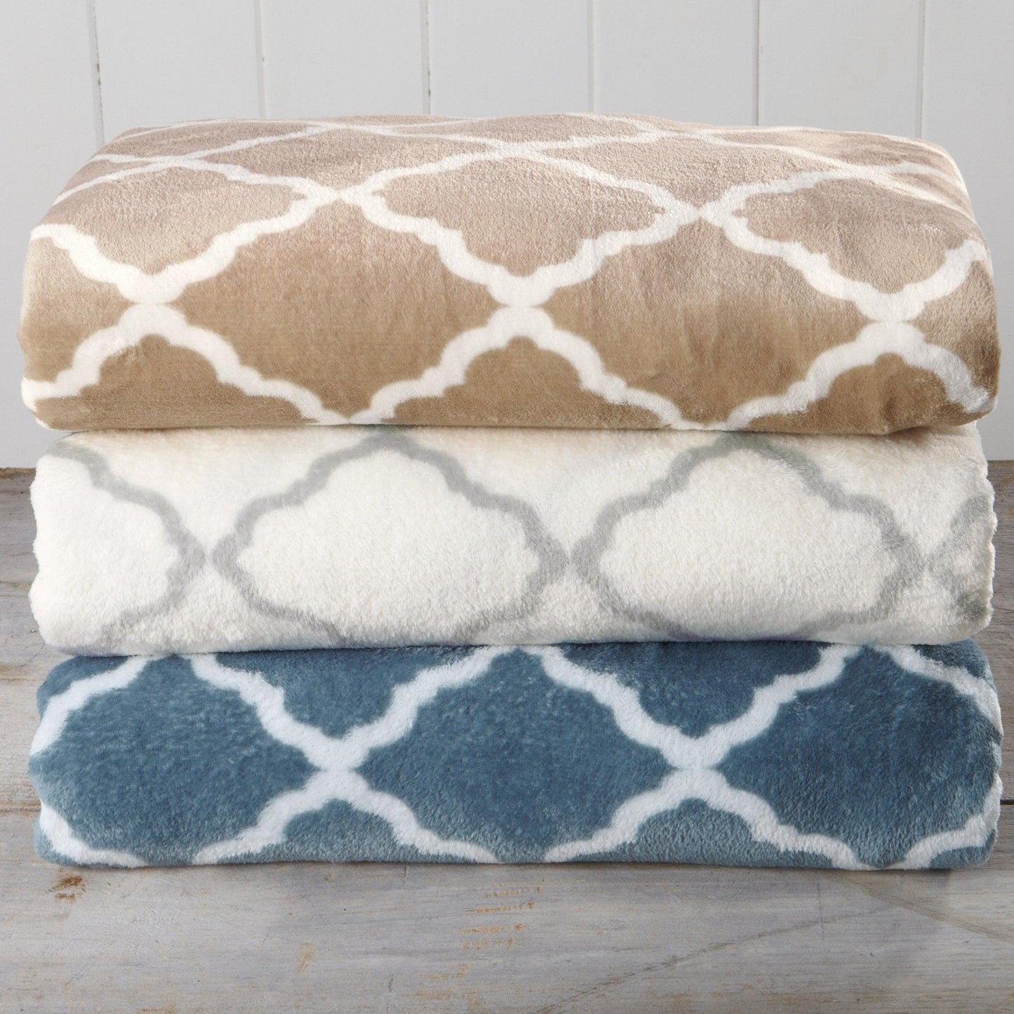 4-Piece Printed Plush Sheet - Velvet Luxe -  Coastal Holiday & Christmas Themed Bedding