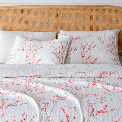 Floral Quilt - White & Coral - Floral Themed Quilts