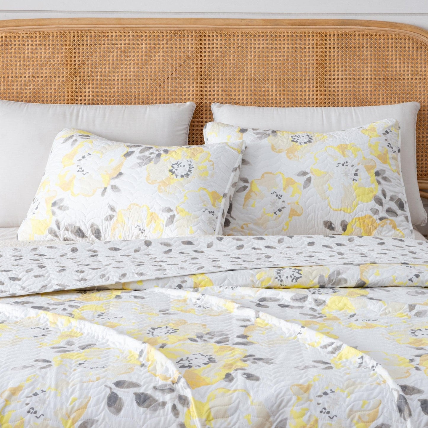 Floral Quilt Set - Yellow & Grey - Floral Themed Bedding