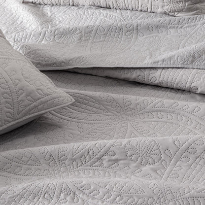 Oversized Coastal Medallion Quilt Set - Coastal Quilts