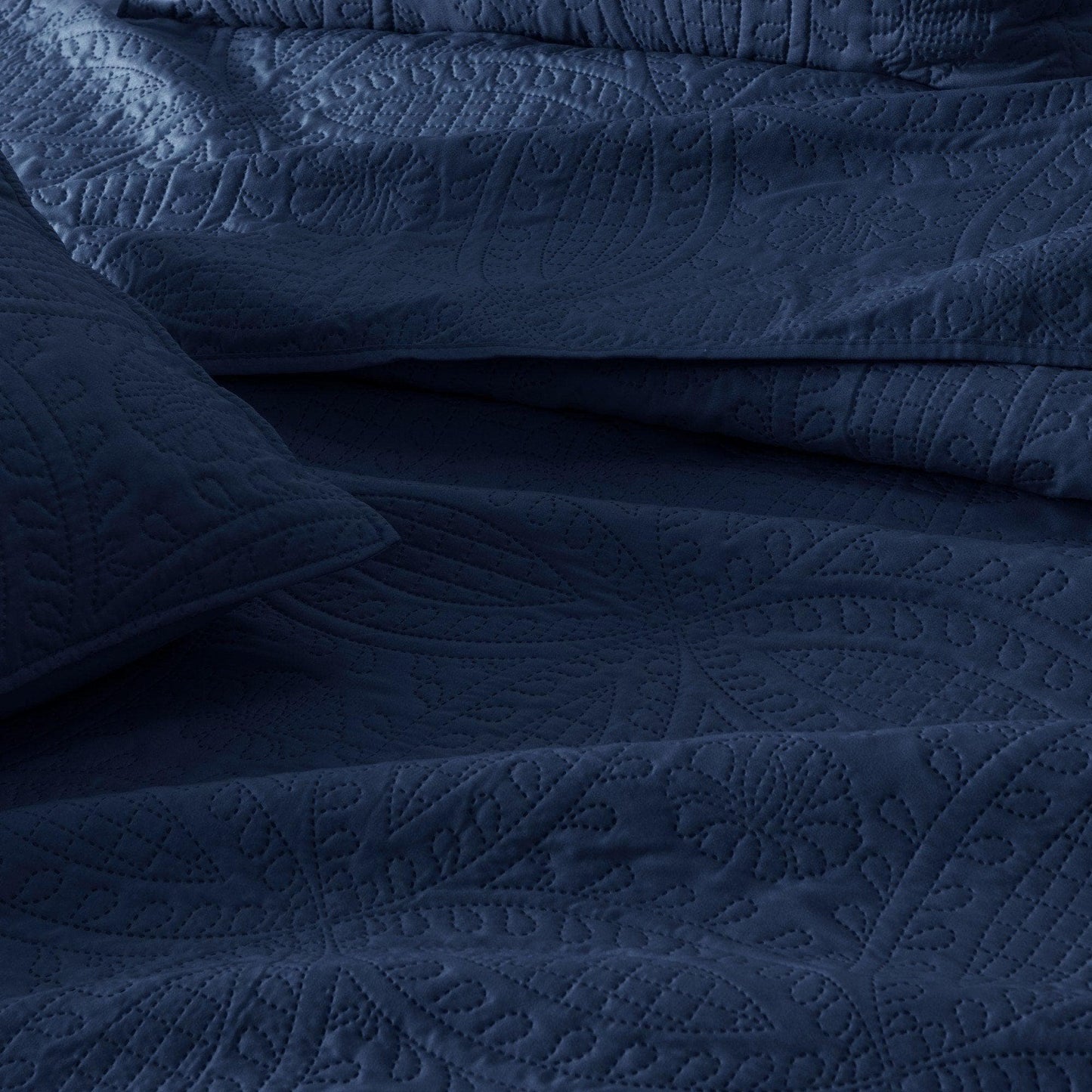 Oversized Coastal Medallion Quilt Set - Coastal Quilts