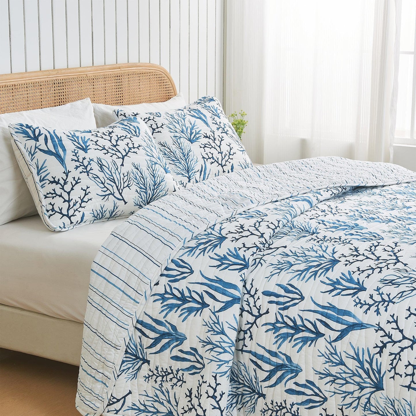 Coastal Navy Coral Quilt Set | Saelia Collection| Lightweight Microfiber