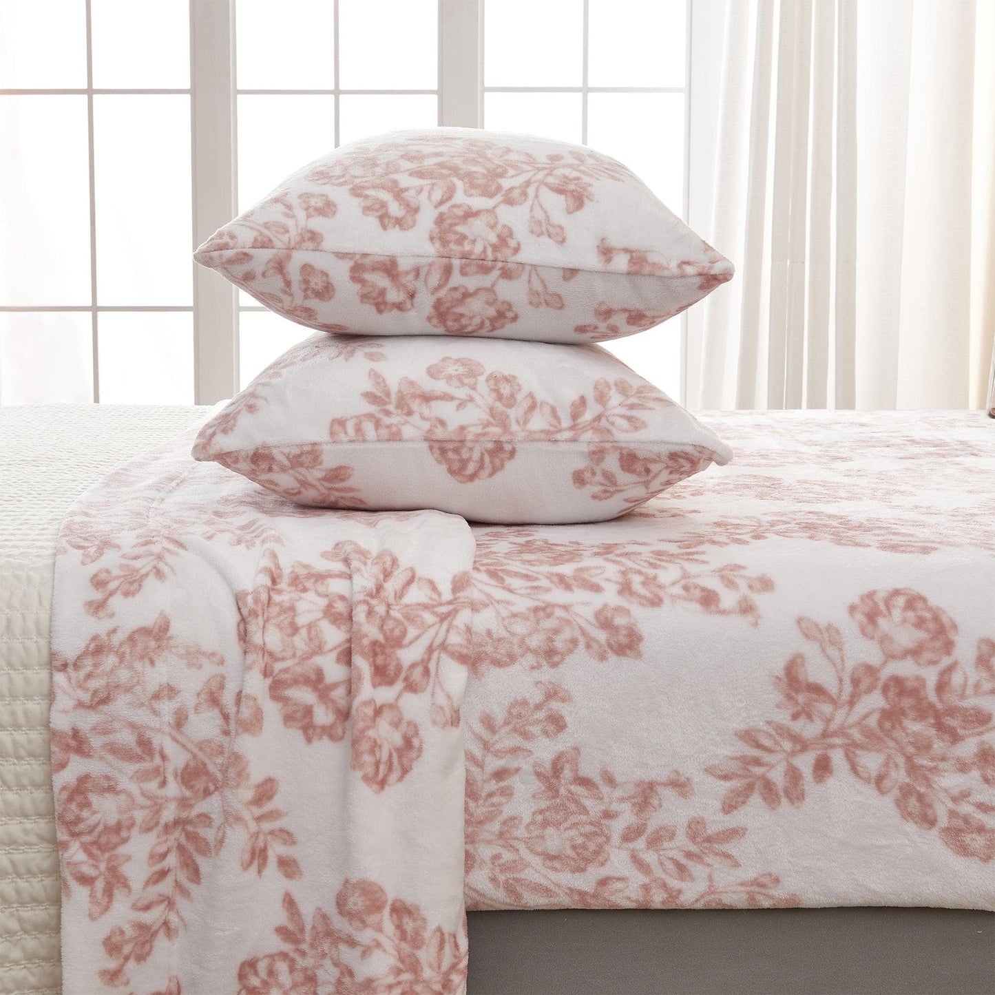 Velvet Luxe Printed Plush Sheet - Winter & Christmas Themed Bedding