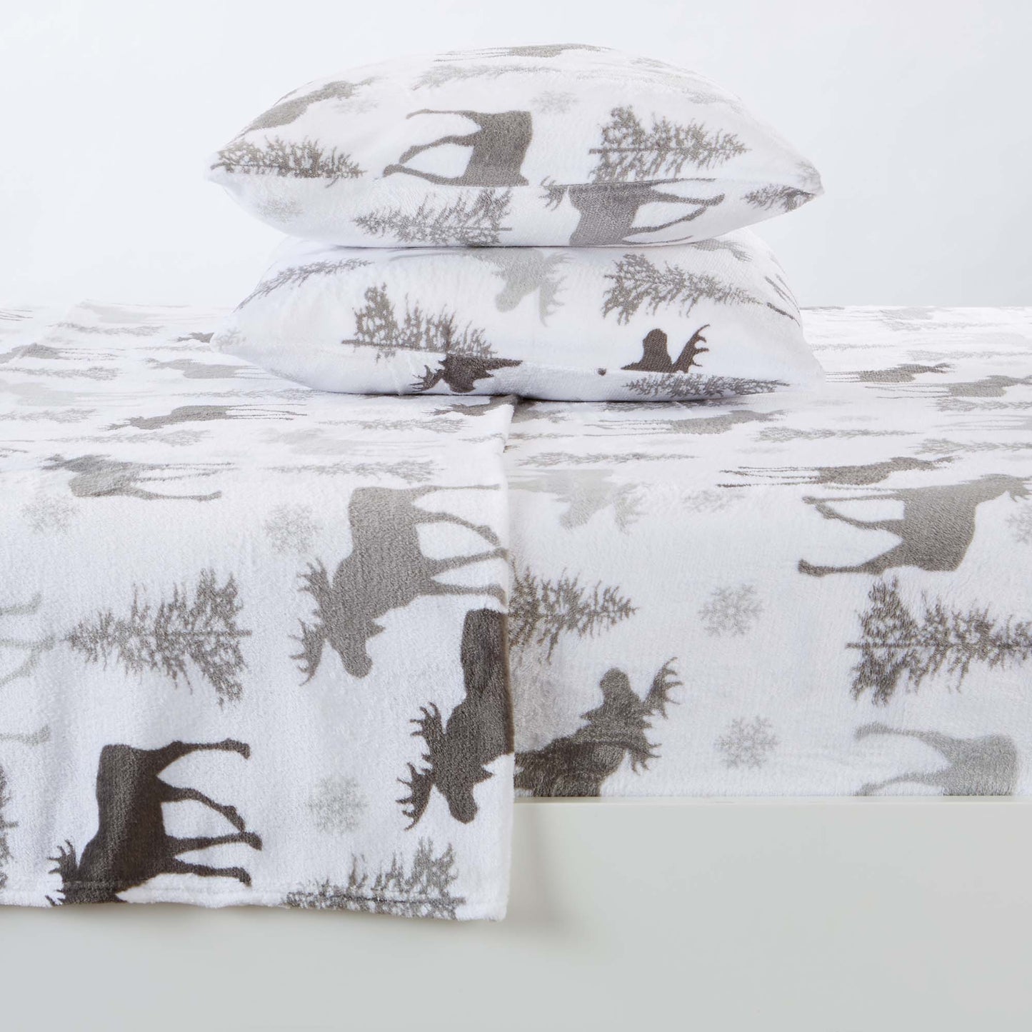 Velvet Luxe Printed Plush Sheet - Winter & Christmas Themed Bedding
