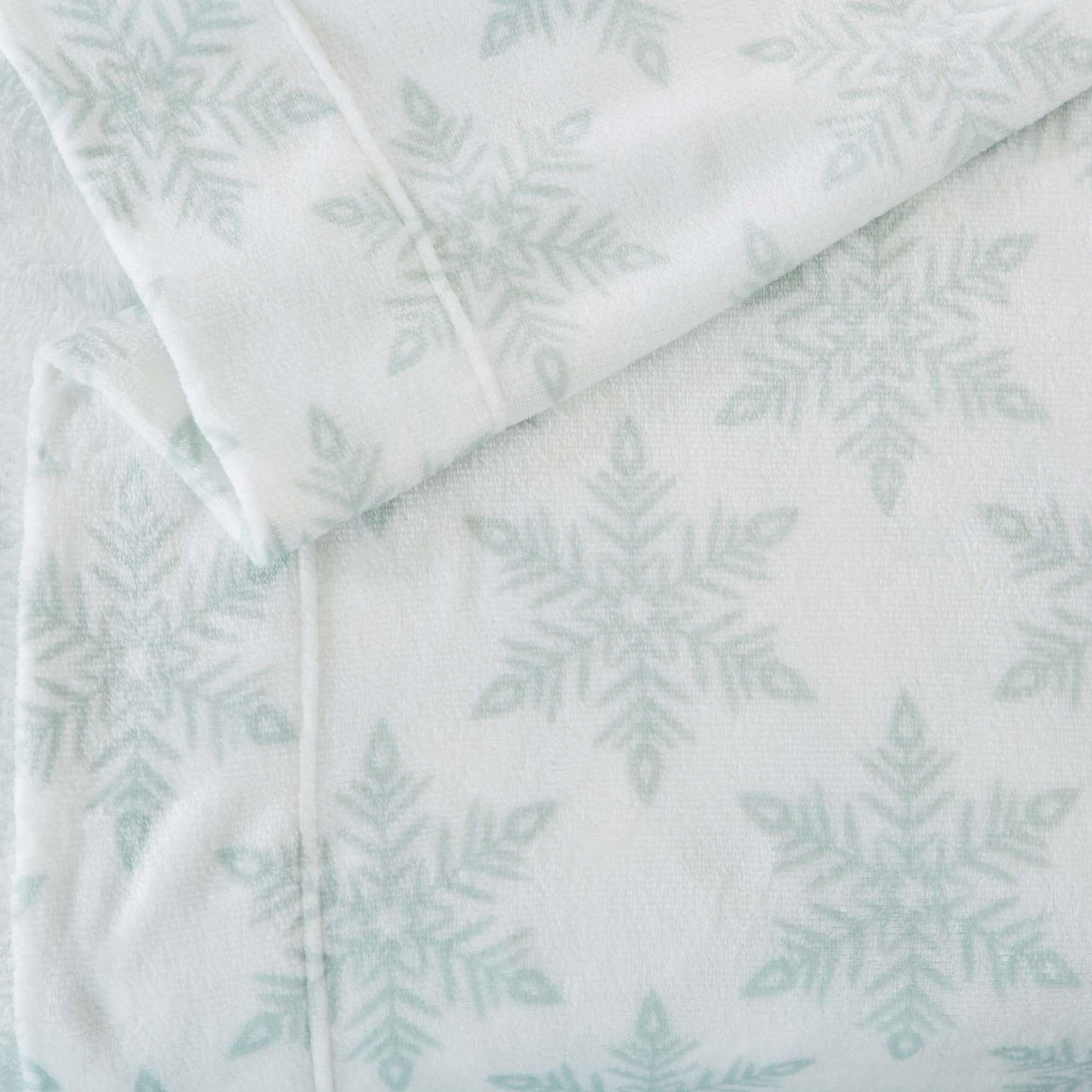 Velvet Luxe Printed Plush Sheet - Winter & Christmas Themed Bedding