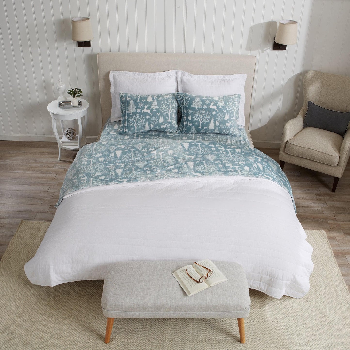 Velvet Luxe Printed Plush Sheet - Winter & Christmas Themed Bedding