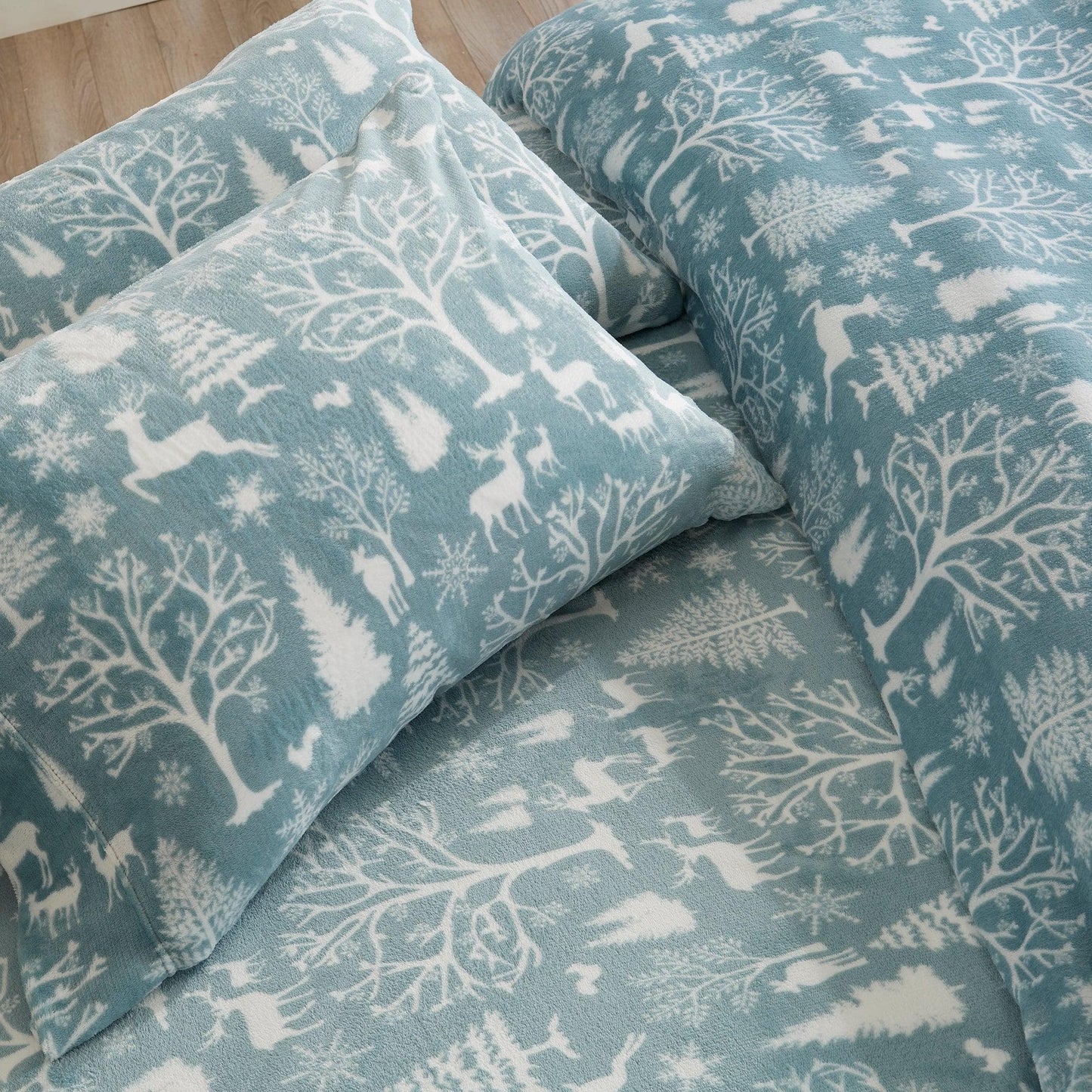 Velvet Luxe Printed Plush Sheet - Winter & Christmas Themed Bedding