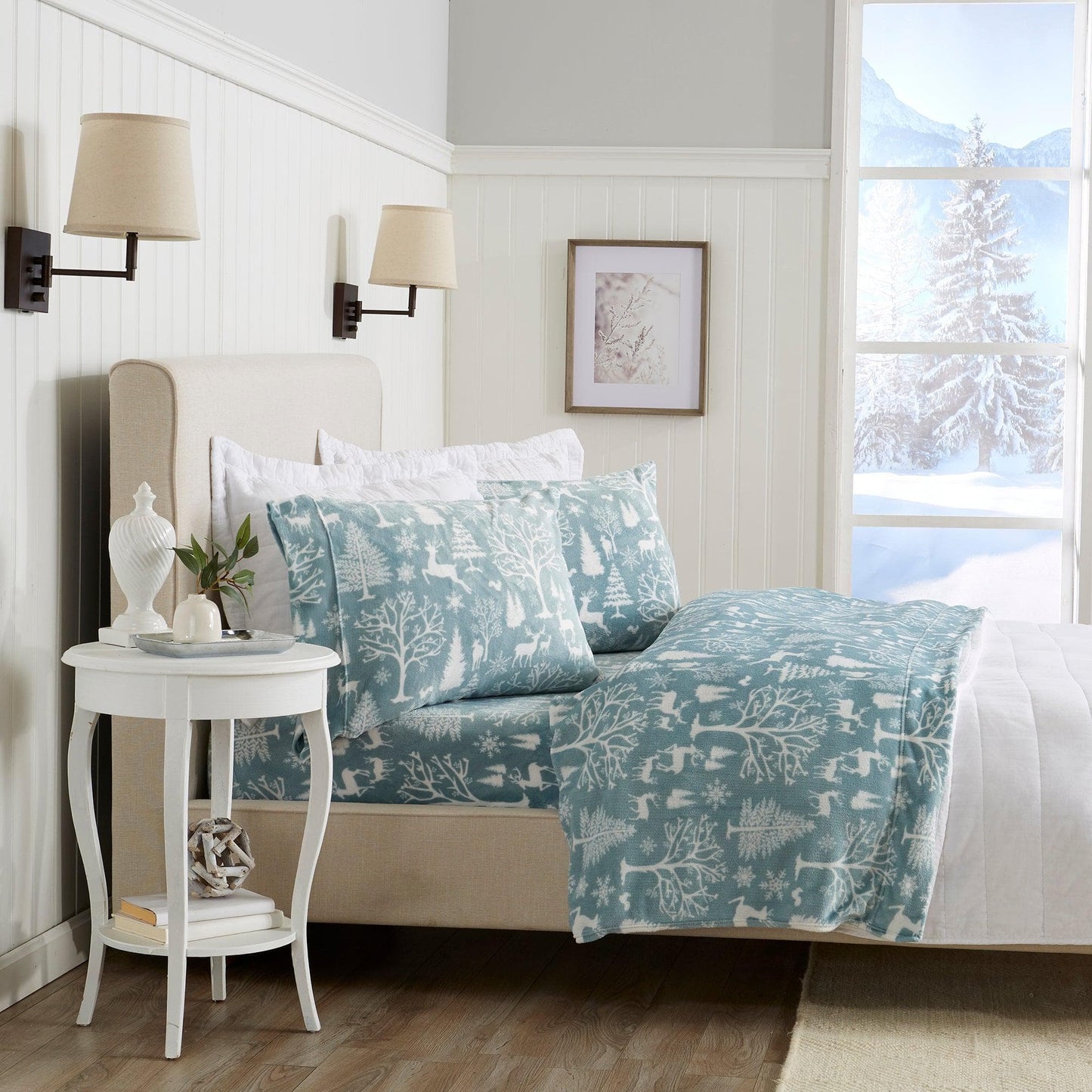 Velvet Luxe Printed Plush Sheet - Winter & Christmas Themed Bedding