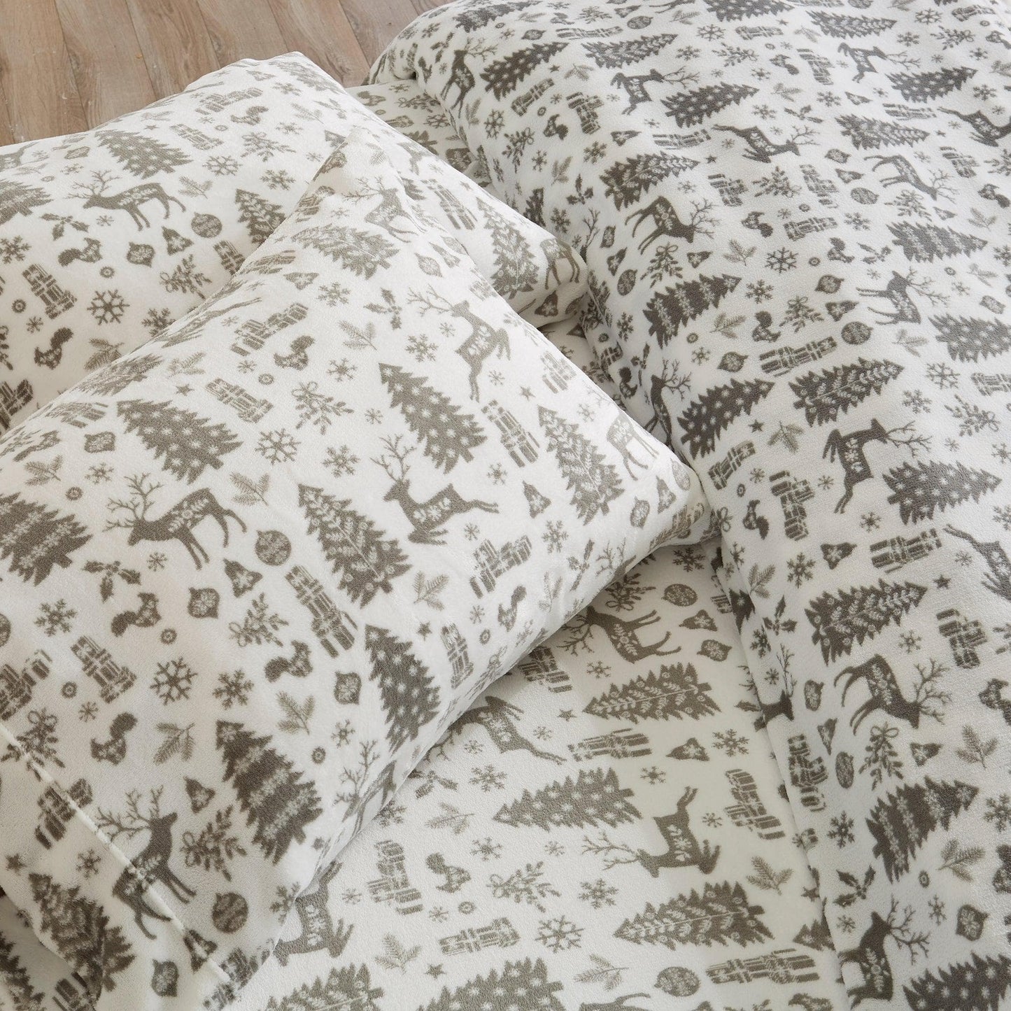 Velvet Luxe Printed Plush Sheet - Winter & Christmas Themed Bedding