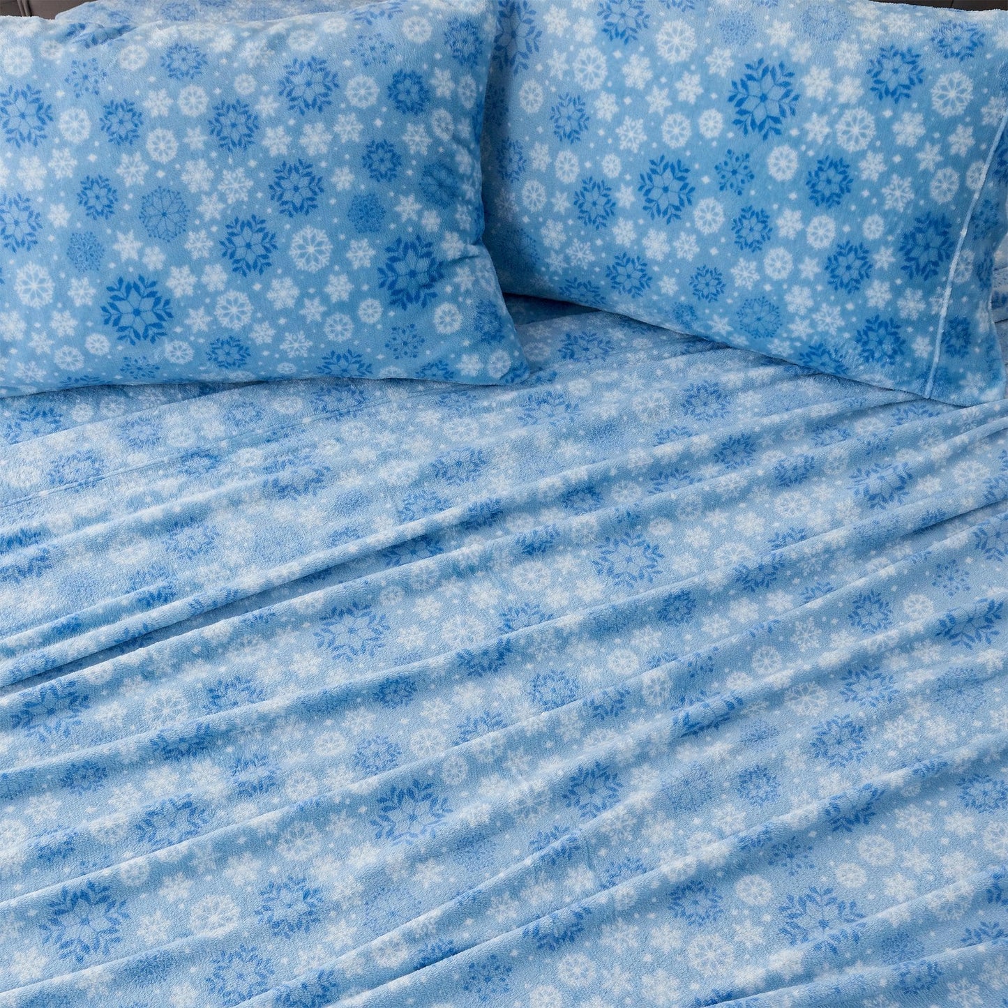 Velvet Luxe Printed Plush Sheet - Winter & Christmas Themed Bedding