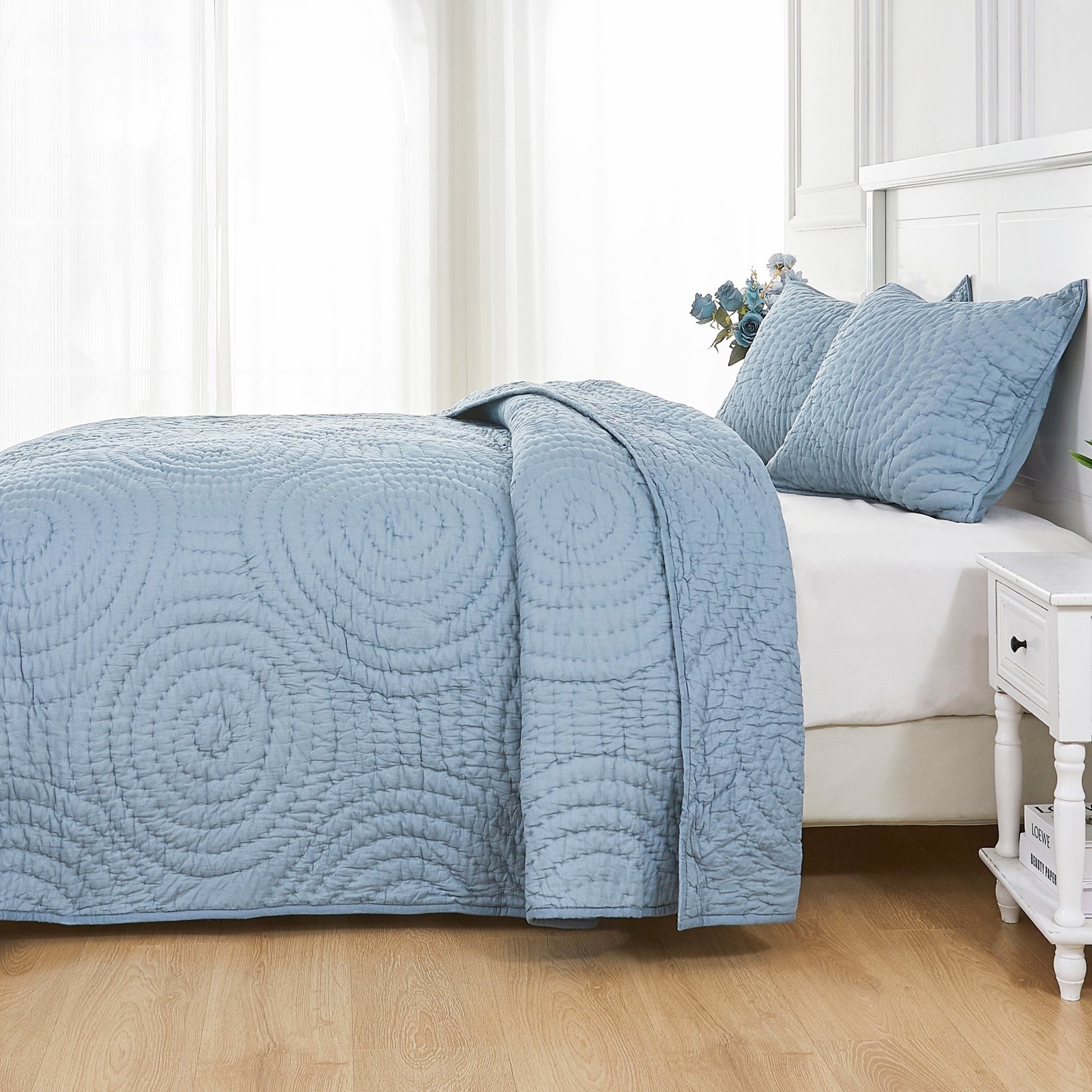 Halo Cotton Voile Hand Stitched Quilt Set - Quahog Bay Bedding