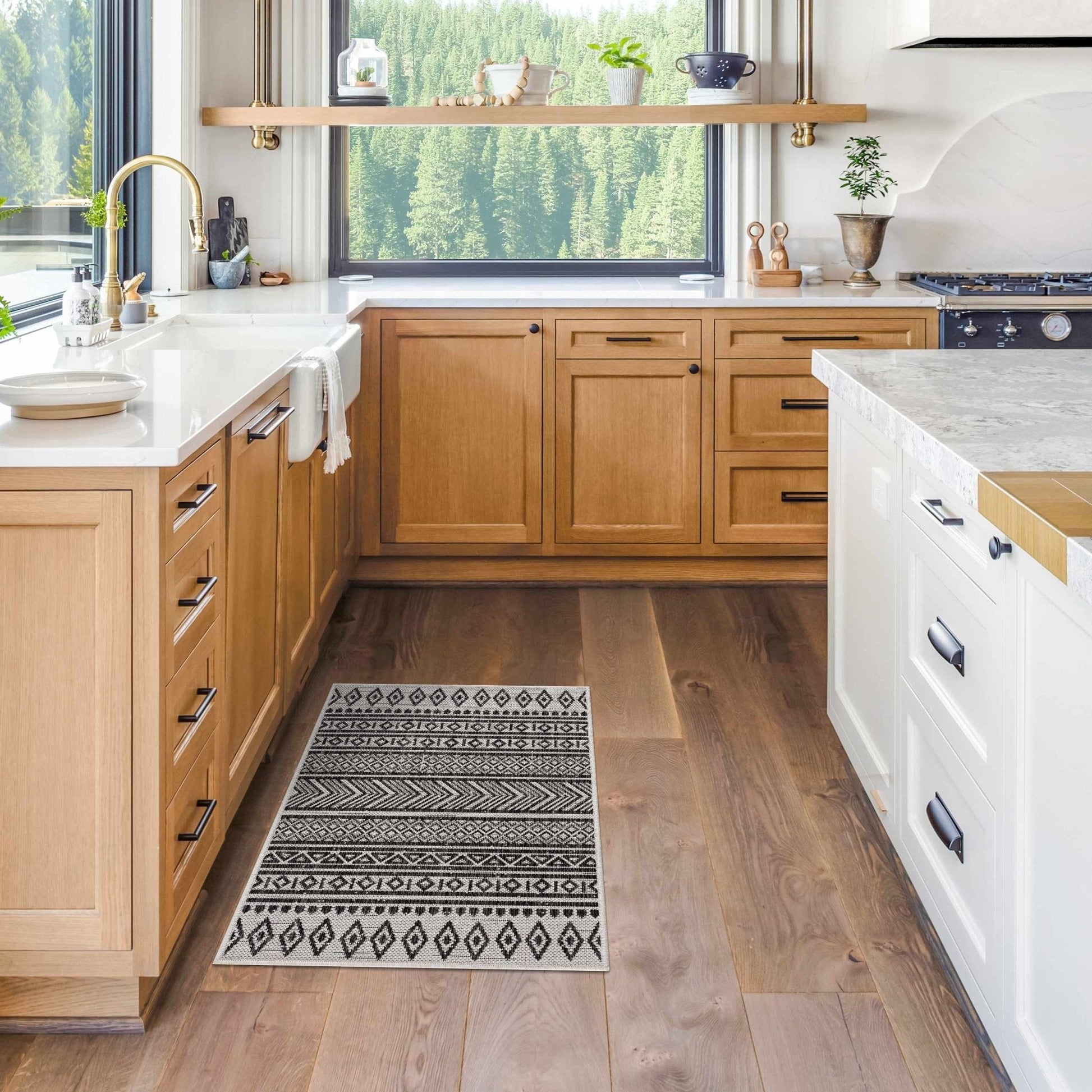 Imboden Black&White Outdoor Rug - Quahog Bay Bedding