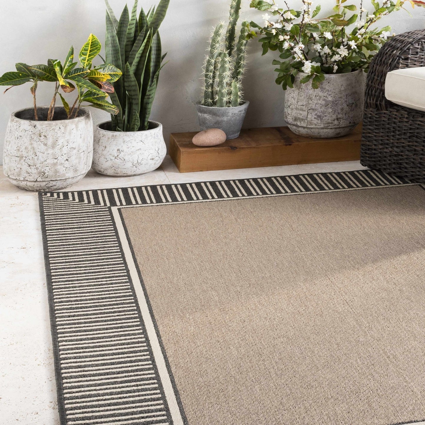 Janamuato White Geometric Cement Planter - Quahog Bay Bedding