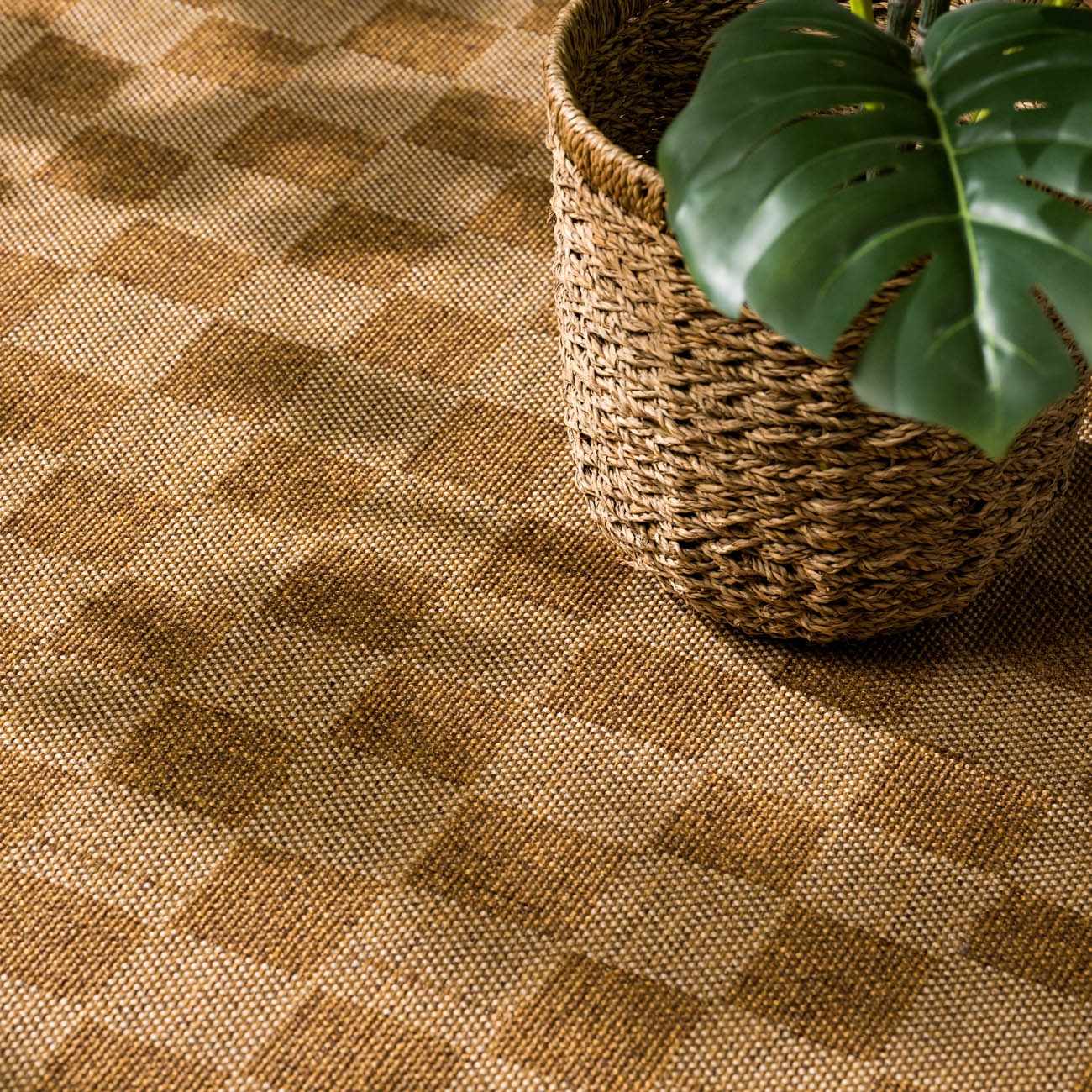 Kuval Checkered Brown Rug - Quahog Bay Bedding