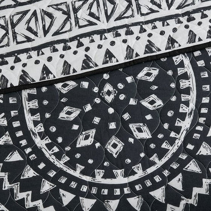 Urban Habitat Oversized Medallion Cotton Comforter Set - Black and White Comforter Set - Quahog Bay Bedding