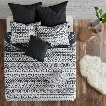 Urban Habitat Oversized Medallion Cotton Comforter Set - Black and White Comforter Set - Quahog Bay Bedding
