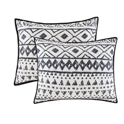 Urban Habitat Oversized Medallion Cotton Comforter Set - Black and White Comforter Set - Quahog Bay Bedding