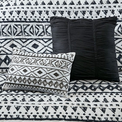 Urban Habitat Oversized Medallion Cotton Comforter Set - Black and White Comforter Set - Quahog Bay Bedding