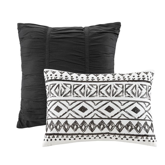 Urban Habitat Oversized Medallion Cotton Comforter Set - Black and White Comforter Set - Quahog Bay Bedding