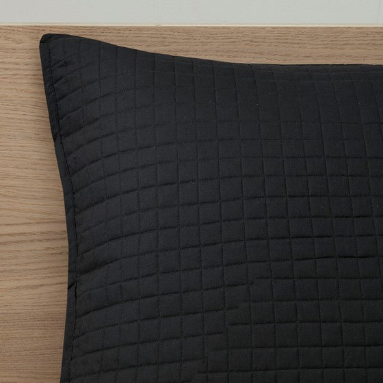 Urban Habitat Oversized Medallion Cotton Comforter Set - Black and White Comforter Set - Quahog Bay Bedding