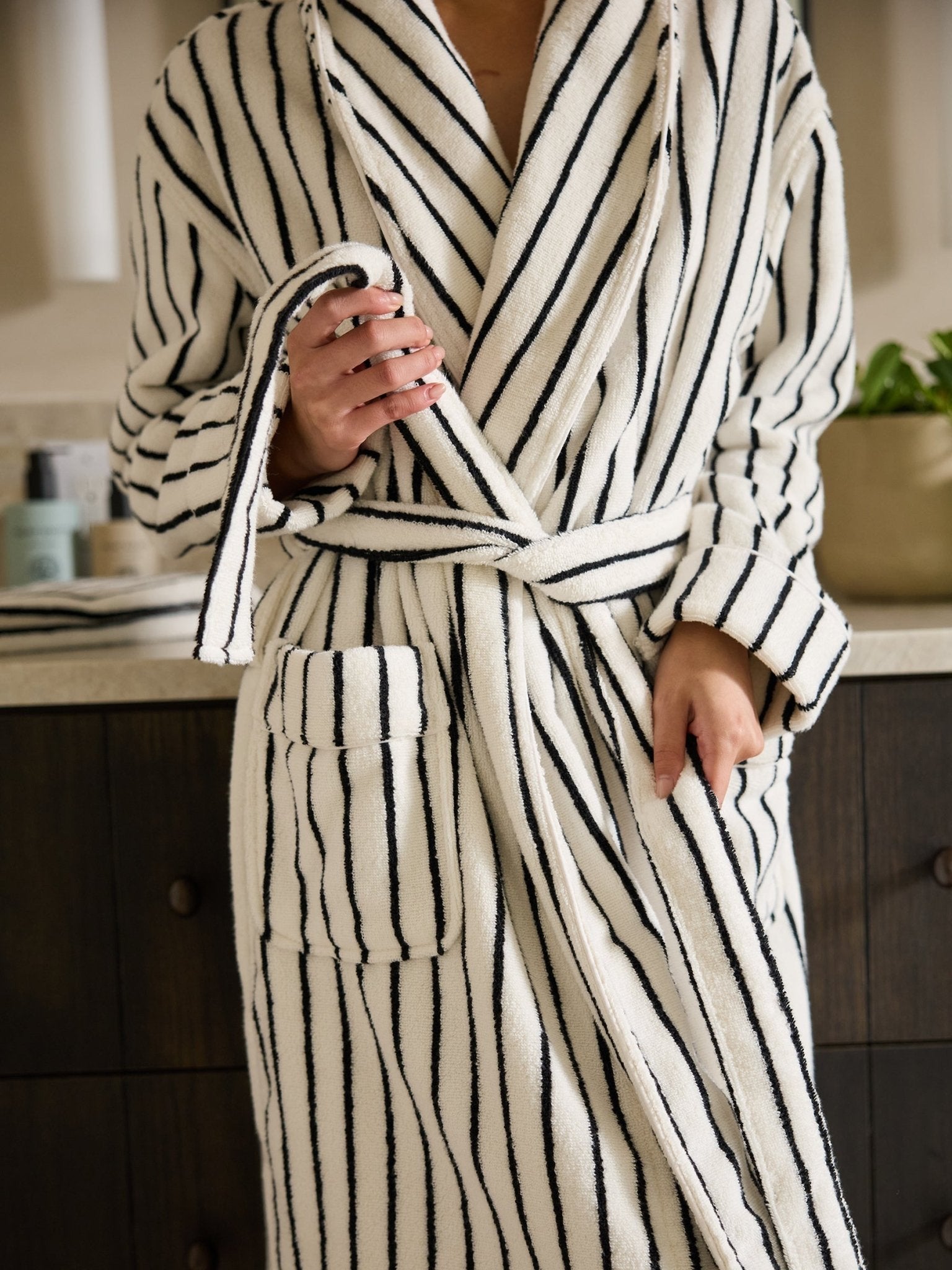 Luxe Bath Robe - Luxurious Bath Robes - Quahog Bay Bedding