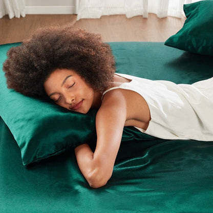 Luxurious And Elegant Satin Pillowcases - Emerald - 2PC - Quahog Bay Bedding