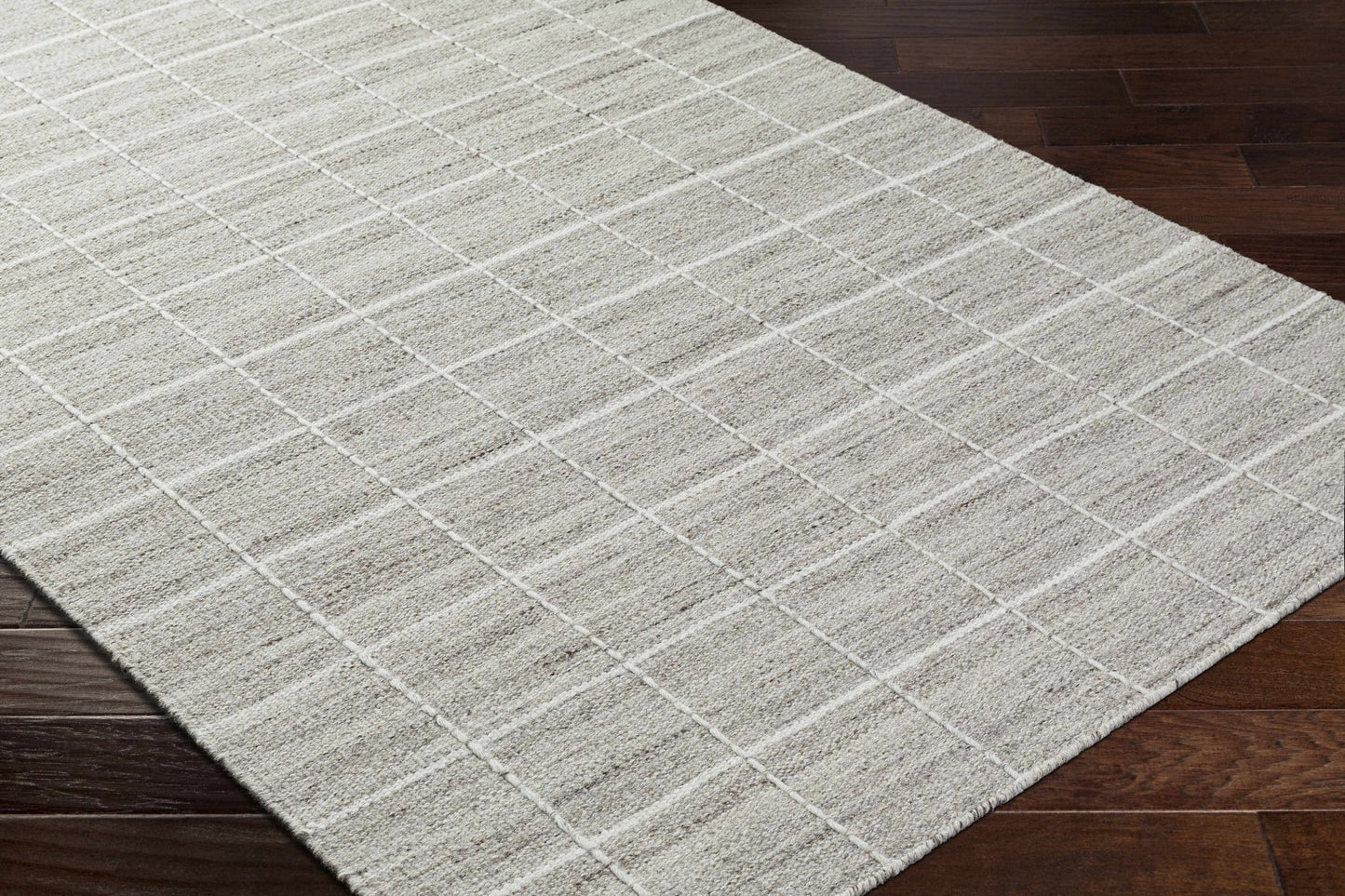 Nissa Checkered Area Rug - Quahog Bay Bedding