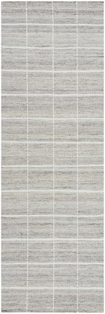 Nissa Checkered Area Rug - Quahog Bay Bedding